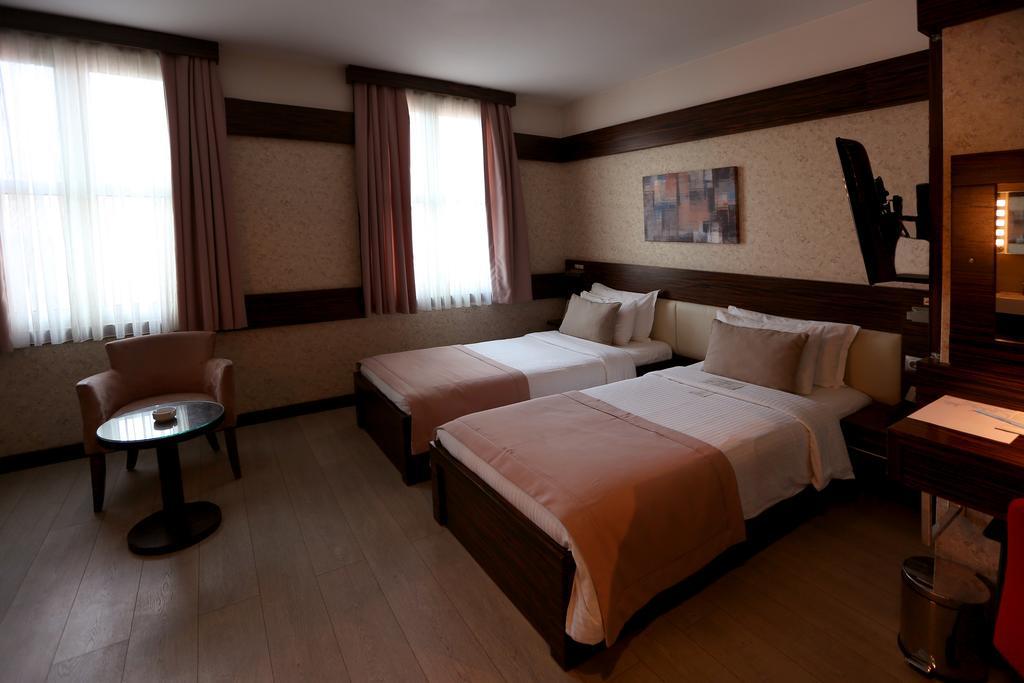 Wes Hotel Kocaeli Exteriér fotografie