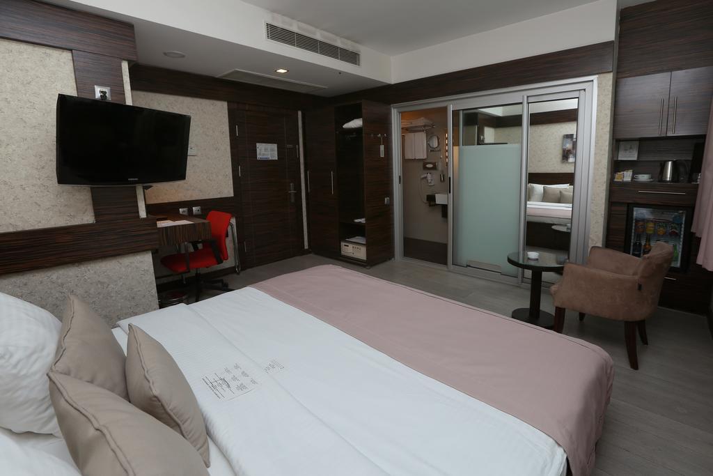 Wes Hotel Kocaeli Exteriér fotografie